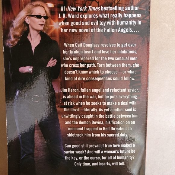 J.R. Ward / The Beast / Immortal / The Chosen / Possession / 4 books ๐ ๐ - Picture 10 of 11